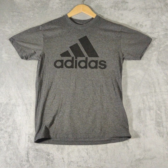 Adidas Shirt Mens Dark Gray Badge of Sport Classic Work‎ Out Wear Active Wear - Picture 1 of 6
